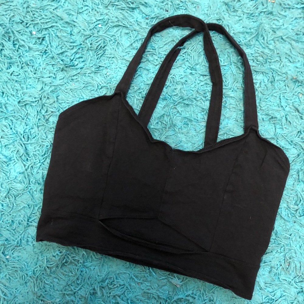 Hollister crop top with cutout